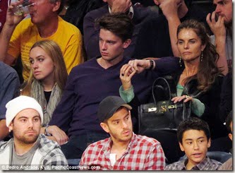 Taylor Burns Patrick Schwarzenegger girlfriend lakers game