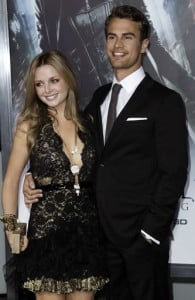 theo-james-ruth-kearney-premiere-underworld-awakening-pic