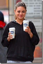 mila-kunis-baby-bump-2