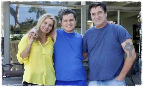 As we all know Daniel Baldwin is on this new season of Celebrity Wife Swipe along Michael Jackson’s brother Jermaine. Daniel’s girlfriend actress Isabella Hofmann will be trading homes with Jackson’s wife Halima, so I think we should tell you a few things about Isabella. #isabellahofmann #celebritywifeswap #danielbaldwin @feedsta