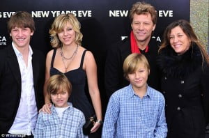 Jon Bon Jovi is taking care of his beloved wife Dorothea Hurley who was rushed to the hospital after she accidentally slice half her palm while chopping vegetables in the kitchen of her SoHo apartment. #jonbonjovi #dorotheahurley @feedsta