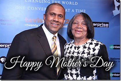 Tavis Smiley mother