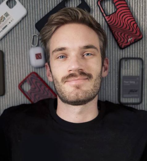 Marzia Bisognin 15 - Marzia Bisognin: King Of YouTube Felix Kjellberg's girlfriend