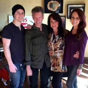 randy-travis-mary-davis pic