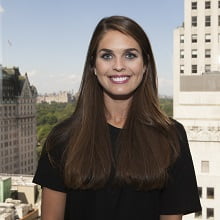 Hope Hicks bio