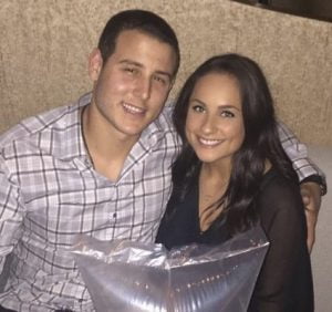 anthony_rizzo_girlfriend__emily_vikos-425x400