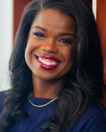 Kelley Foxx 5 - Kim Foxx's Husband Kelley Foxx