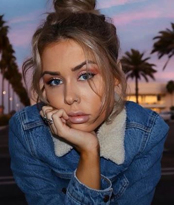 Bachelorette' Star Chad Johnson's Girlfriend Annalise Mishler - Feedsta